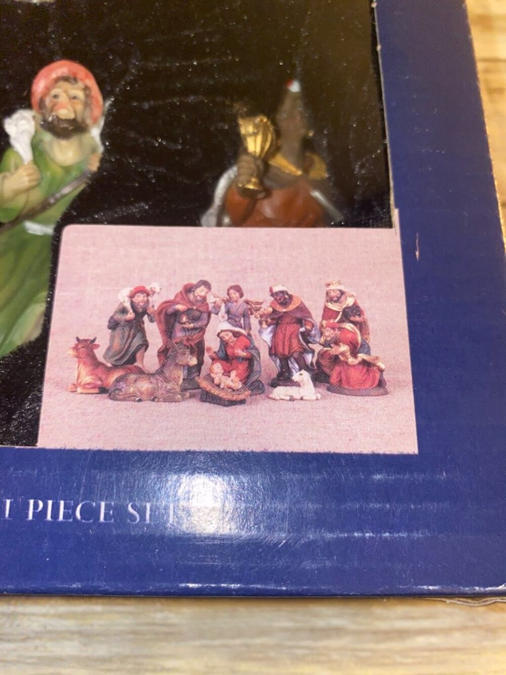 Robert Stanley “The Promise of Christmas” 11-Piece Nativity Set in Box - Picture 3 of 12